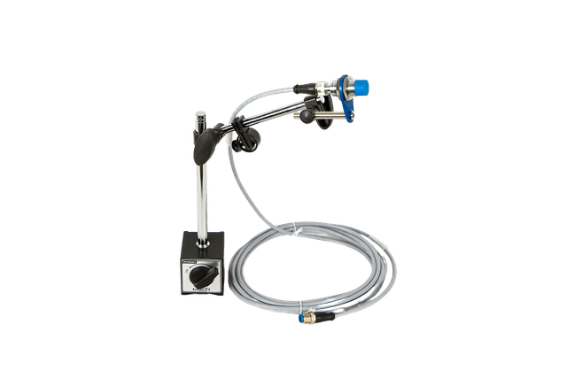 Fırın ölçümü için manyetik standa monte edilmiş indüktif sensör